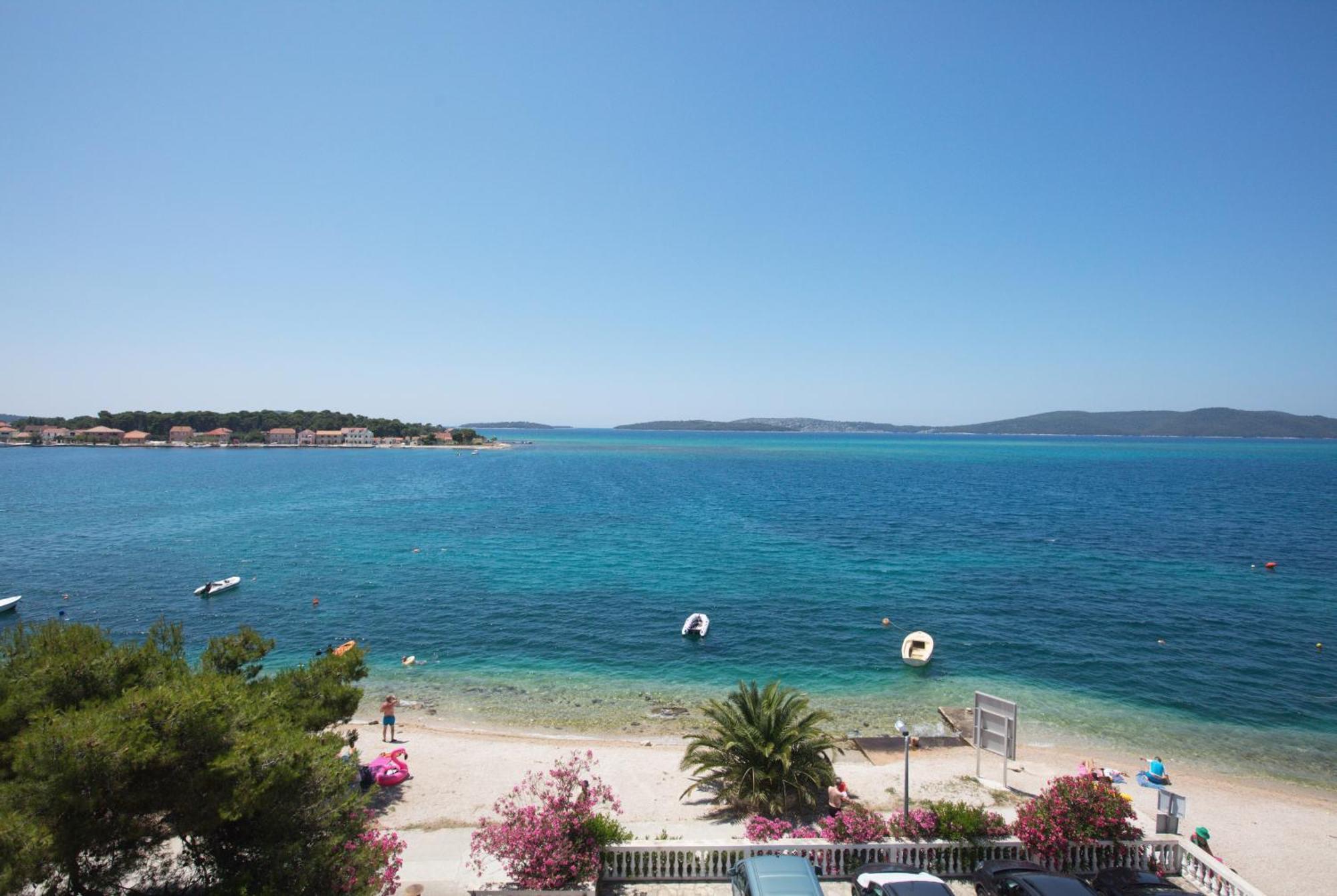 Family Friendly Seaside Apartments Brodarica, Sibenik - 15270 Esterno foto